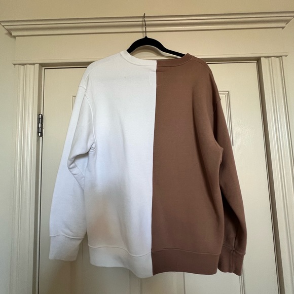 Social Tourist Sweatshirt - Picture 2 of 2